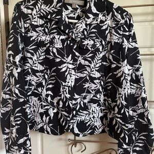 Croft & Barrow Black and White Boxy Crop Button Down Shirt